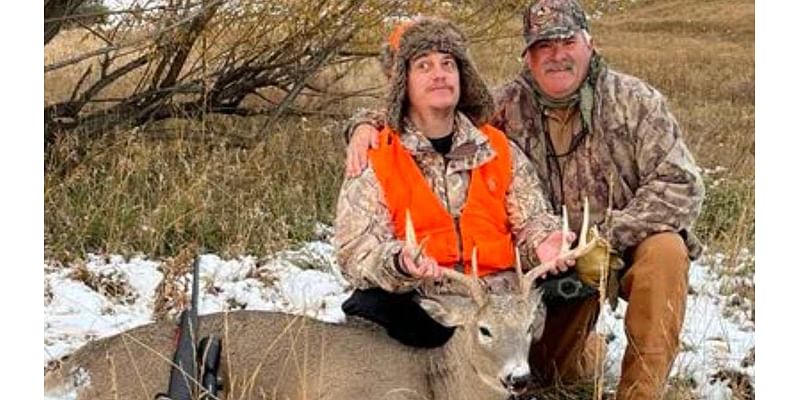 Blind Idaho hunter stuns Wyoming locals with perfect shot on wild buck