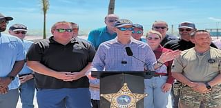 Sen. Rick Scott visits Fort Myers Beach