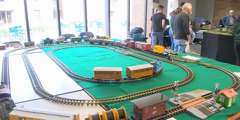 ICC hosts ‘flea market’ for model train enthusiasts