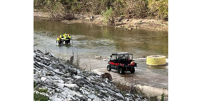 Emergency crews rescue person from River Des Peres in Maplewood