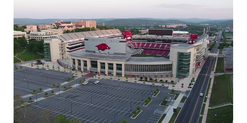 Fayetteville business owners discuss parking concerns for first Razorback home game of season