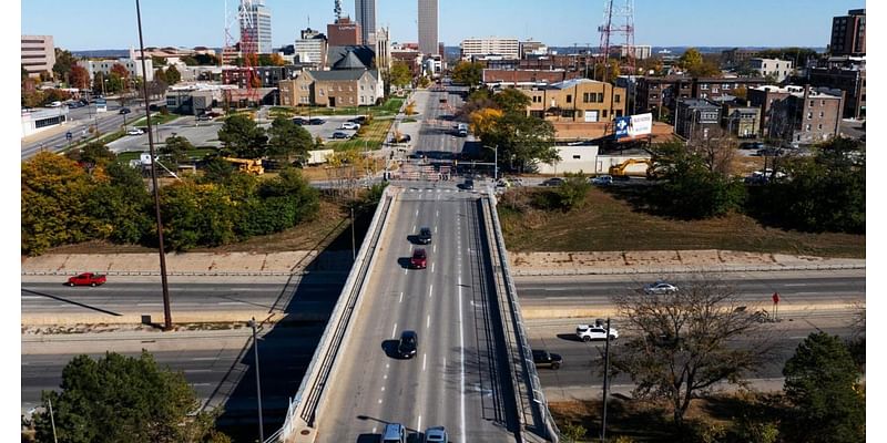 City of Omaha is building stronger bridges on Farnam, Harney to hold heavy streetcars