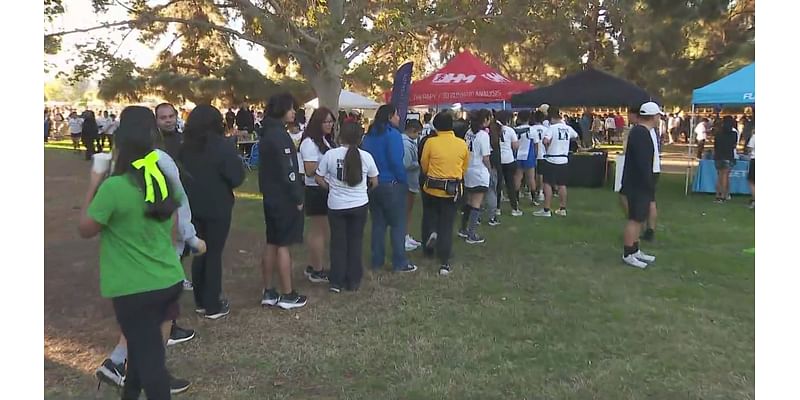 Los Angeles students gather to participate in SRLA Endurance Run