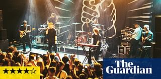 Los Campesinos! review – a hero’s welcome for cult indie stars