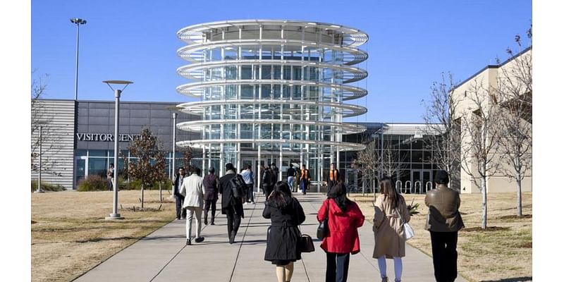 UT Dallas cancels Monday evening classes, closes dining halls due to power outage