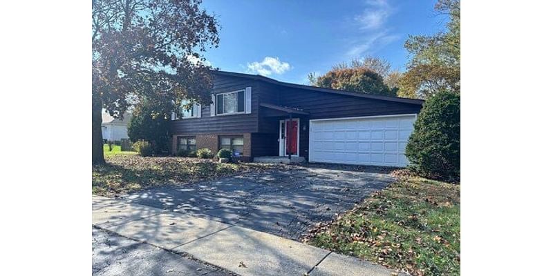 4 Bedroom Home in Gurnee - $375,000