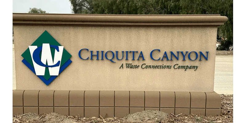 Hundreds of angry residents attend meeting about Chiquita Canyon Landfill