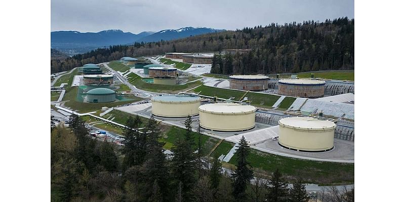 Federal government faces potential loss if Trans Mountain pipeline sold: PBO