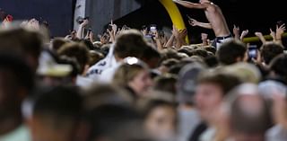 Video: Vanderbilt Fans Tear Down Goal Posts, Celebrate After Upset vs. No. 1 Alabama